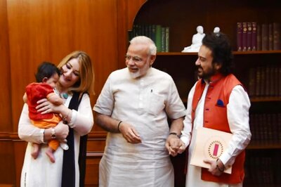 PM Modi Welcomes Adnan Sami's Daughter Medina