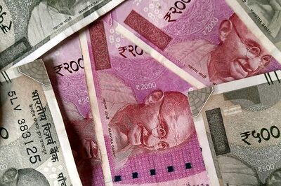 Cholamandalam Investment Shares Rally 9%, Hit 52-Week High; Should you Buy, Sell or Hold?