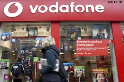 Vodafone offer:  airship ride to customers