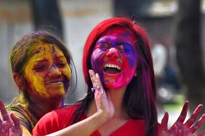 Holi 2020: Skin Care Essentials For Holi Revellers