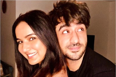 Aly Goni to 'Bigg Boss 14' Contestant Jasmin Bhasin: Trophy Leke Aana