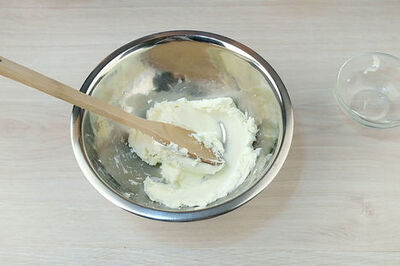 How to Make Cheese Balls