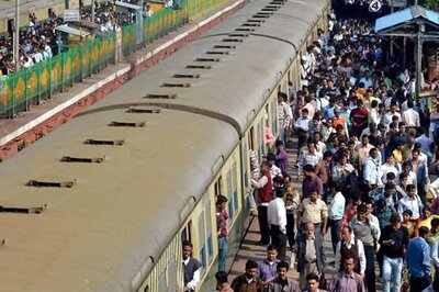 Central Railway to Suspend Dombivali-Kalyan Services for 4 Hours on December 25