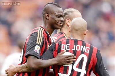 AC Milan vice president says club may sell Balotelli
