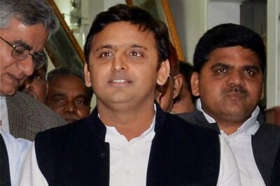SP government always in favour of Hindi, Urdu: CM Akhilesh Yadav
