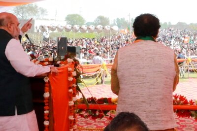 Amit Shah Targets SP over Dynasty Politics in Karhal; Mulayam, Akhilesh Say Farmers ‘Our Priority’
