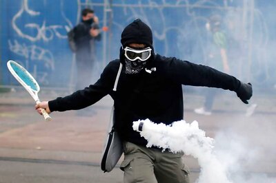 French Government Urges to End Strikes Ahead of Euro 2016