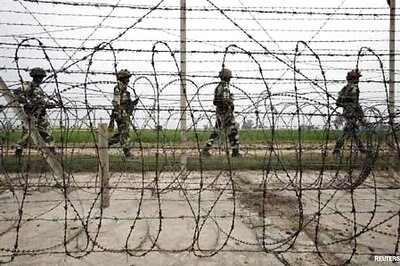 J&K: Heavy firing and shelling by Pakistan in Poonch; India retaliates