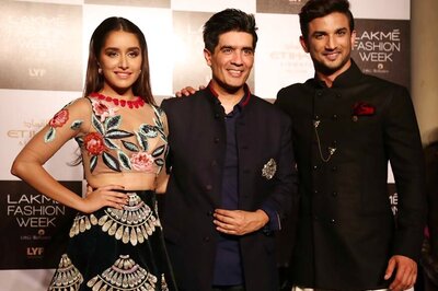 Manish Malhotra Launches Virtual Reality Fashion Show