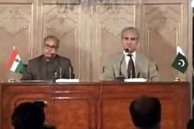 Pak Foreign Minister in India, to discuss Sarabjit