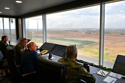 Putin Observes War Games With Belarus That Worry Neighbors