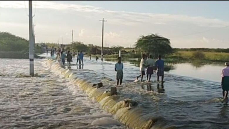 Virudhunagar Farmers And Locals Celebrate Overflow Of Kullursandai Dam