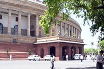 Lok Sabha resumes, adjourned for day