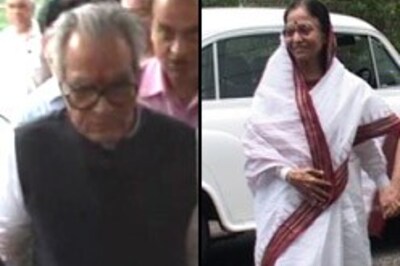 Politics over protocol: VP meets Patil