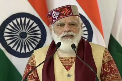 Dressed in Traditional Bengali Attire, Modi to Inaugurate Mega Durga Puja Organised By BJP