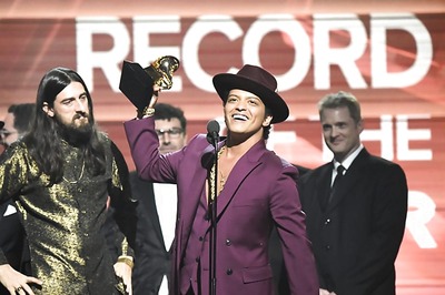 Bruno Mars Releases First Single After 4 Years Titled 24K Magic