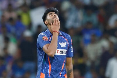 IPL 2024, LSG vs MI: Mayank Yadav Returns After Injury, Takes a Wicket and Hobbles Off