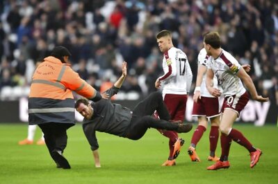 West Ham Fans Invade Pitch After Home Defeat, Probe Launched