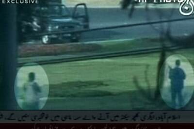 Crackdown begins with the arrest of 4 in Pak