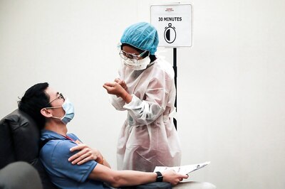 Tip-offs, Message Boards, Cold Calls to Doctors: Germans Scramble for Covid-19 Shots