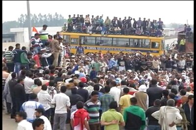 Jat quota stir: Curfew imposed, Army on standby as 1 killed in Haryana