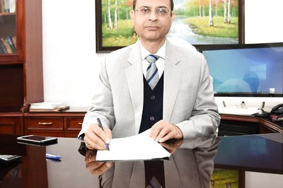 Sanjay Malhotra Takes Charge as Revenue Secretary; Details Here