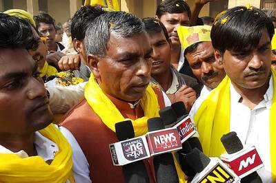 'Hit Them 10 Times', Rajbhar Asks His Men to Beat BJP Leaders with Shoes