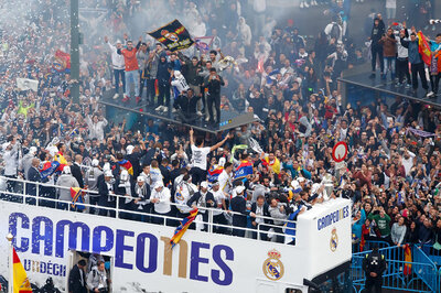Victorious Real Madrid Get Heroes Welcome in Spanish Capital