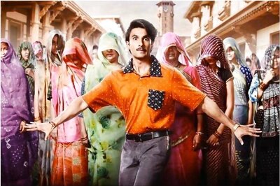 Ranveer Singh Gives off Perfect Gujarati Vibes in Jayeshbhai Jordaar First Look