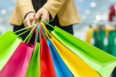 This Thread On Men At Shopping Waiting For Their Wives Is Funny