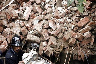 At Least 6 killed, 12 injured After Six-storey Under-construction Building Collapses in Kanpur