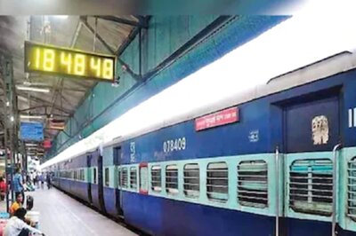 Railways Increases Max Speed of Trains to Combat Delays During Foggy Winter | Check Details