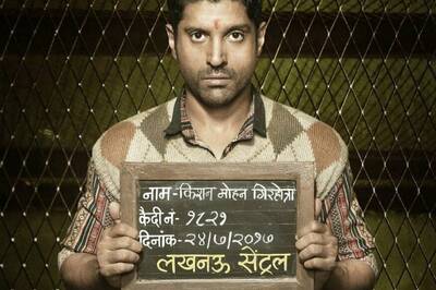 Farhan Akhtar Reveals His First Look from Lucknow Central Jail