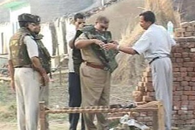 500 cops kill one dacoit after 3-day shootout