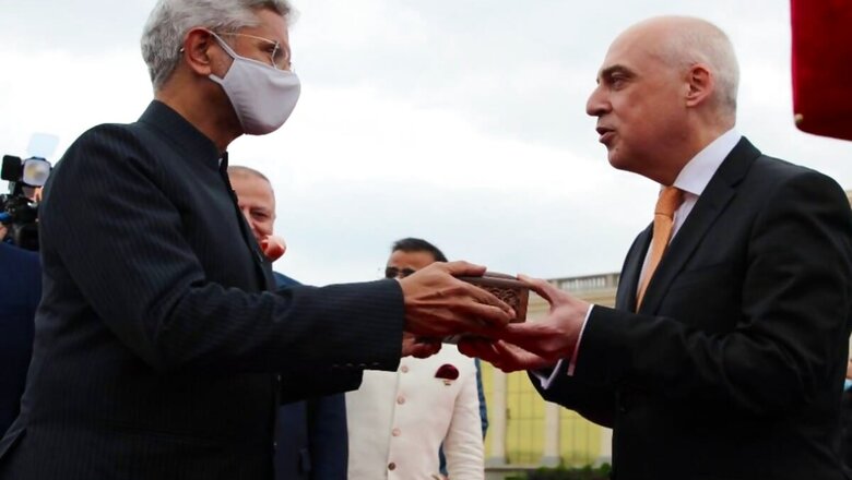 Jaishankar Hands Over Relics of 17th Century Georgian Queen St. Ketevan to Georgia