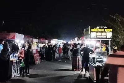 Lucknow’s Chatori Gali Serves You Flavours From Every Corner of India