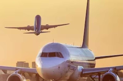 WATCH | Hyd Flyers Fume as Sri Lankan Airline Flight to Colombo Cancelled Abruptly, Staff Unresponsive