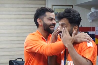 WATCH: Virat Kohli's Epic Reaction Before Handing Over Best Fielder Medal to Shardul Thakur