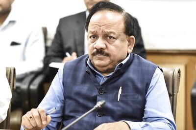 Festive Season Pose Significant Risk: Harsh Vardhan Calls On People to Remain Vigilant amid Covid-19 Pandemic