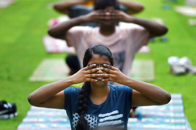 Protest ‘Sheershasana’ by farmers, Cycle Yatras by SP in UP on World Yoga Day