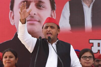 BJP Adopting ‘Divide and Rule’ Policy for Political Gains, Says Akhilesh Yadav as He Alerts SP Workers