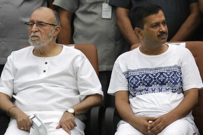 Arvind Kejriwal to Meet L-G Anil Baijal Today as Officials Continue to Defy CM Despite Landmark SC Order