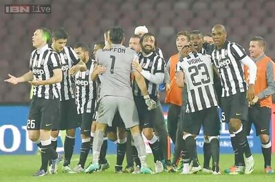 Napoli, Juventus in slanging match over referee