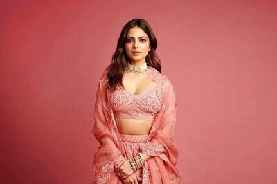 Malavika Mohanan Looks Dreamy In Antique Attire, Check Out Her Latest Pictures