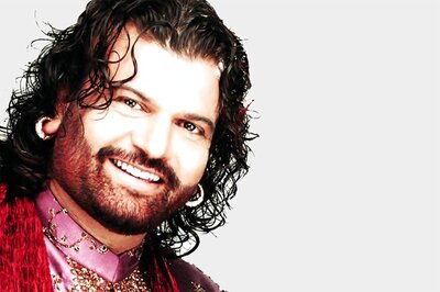 Singer Hans Raj Hans Becomes Spiritual Head of Sufi Darbar
