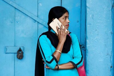 Call Drops in Delhi to Rise as MCD Seals 566 Towers