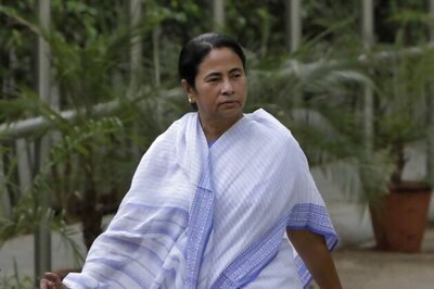 Supreme Court issues notice to Mamata Banerjee