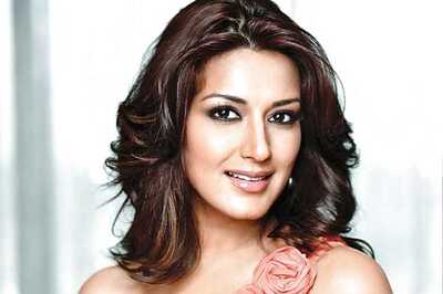 Sonali Bendre pens her life's experience in debut book 'The Modern Gurukul: My Experiment with Parenting'