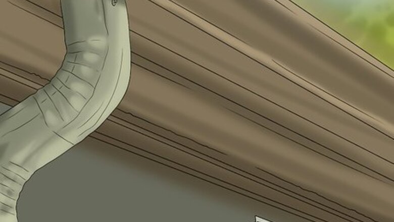 How to Remove Mold and Mildew Stains from Vinyl Siding