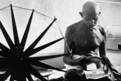 US Lawmaker Bats for Highest Civilian Award for Mahatma Gandhi in 150th Birth Anniversary Year